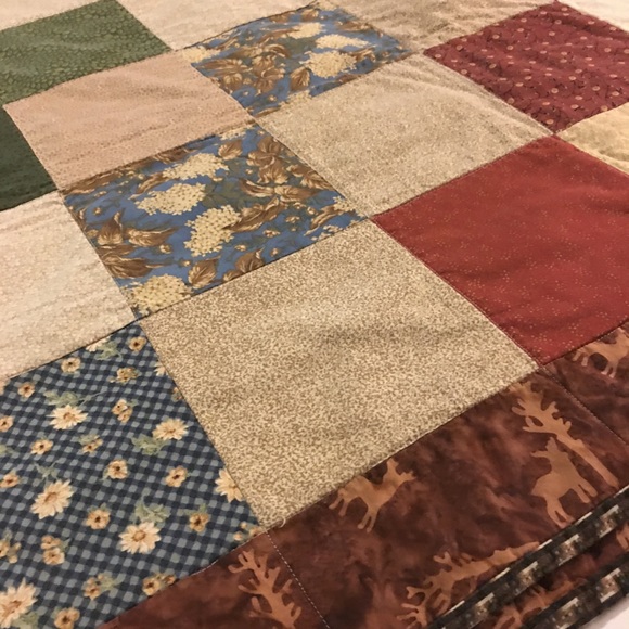 Fall Design Handmade Quilt - Picture 1 of 16